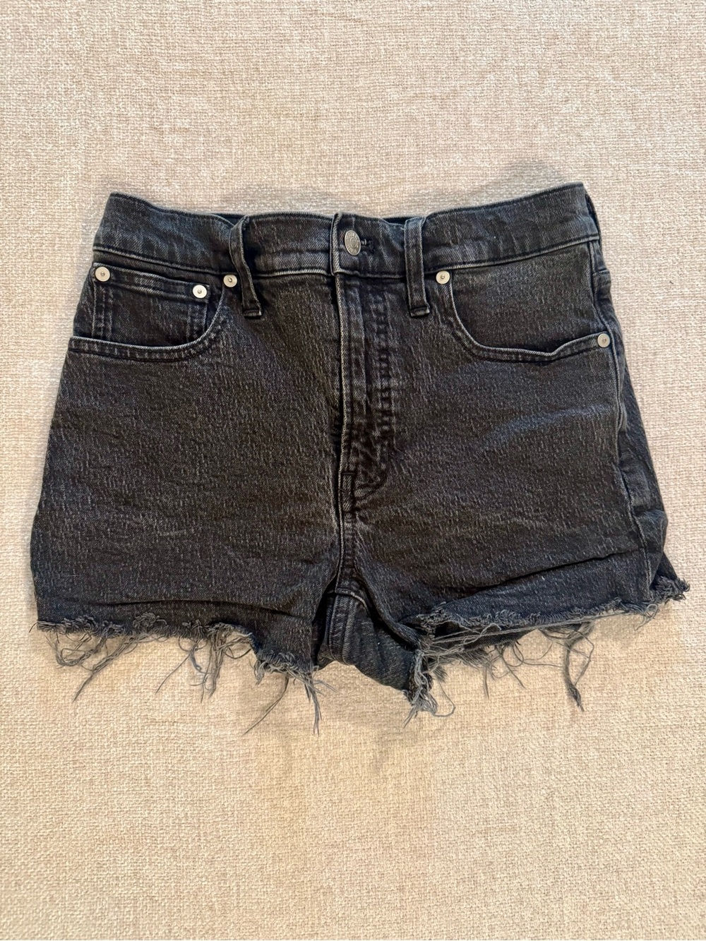 Madewell The Perfect Jean Short in Faded Black size 27